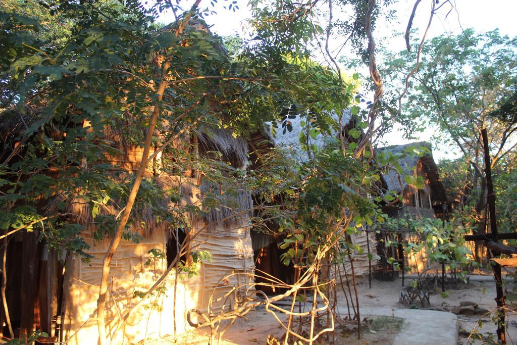 Iharana Bush Camp Hotel Ambondromifehy Exterior foto